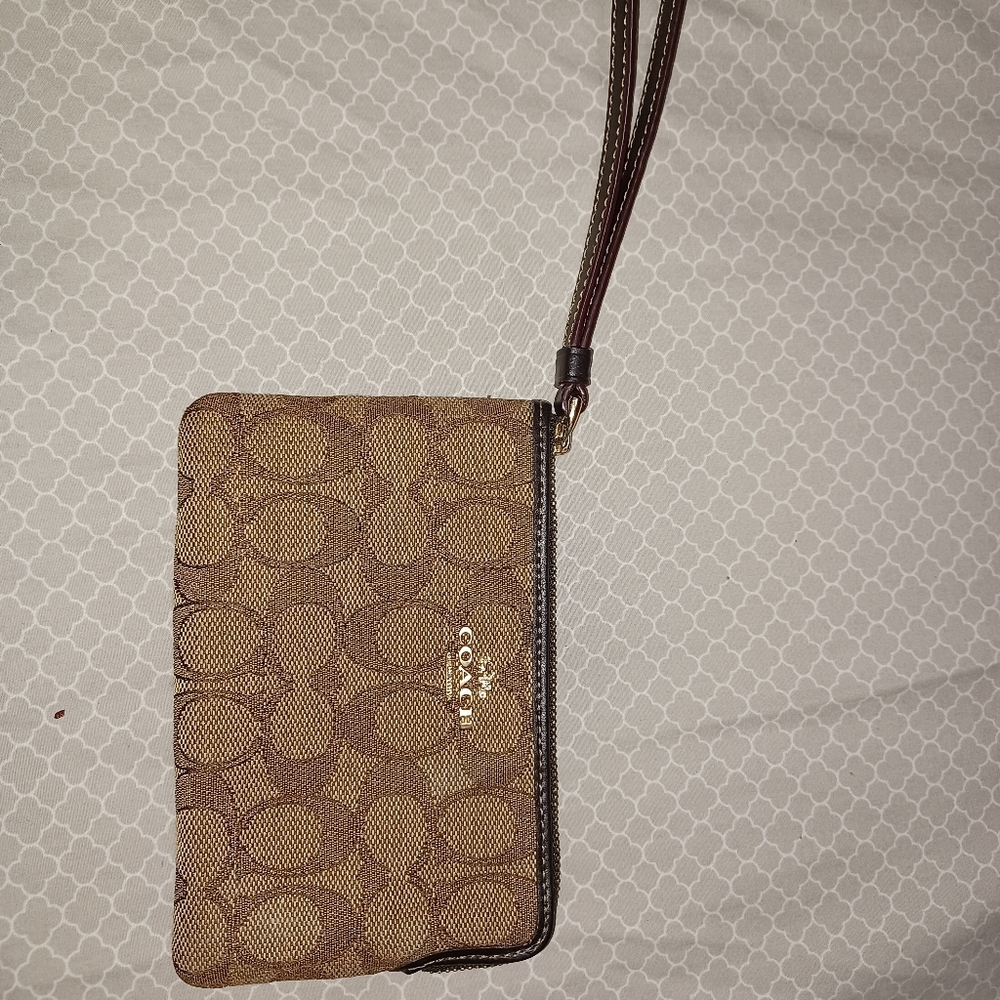 Wristlet